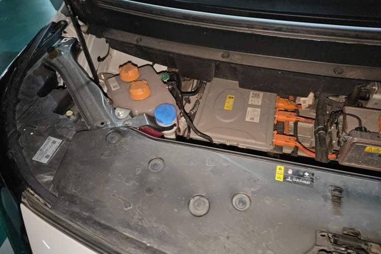 Used AION Y 2023 Plus 510 Enjoy Edition Engine Bay Right