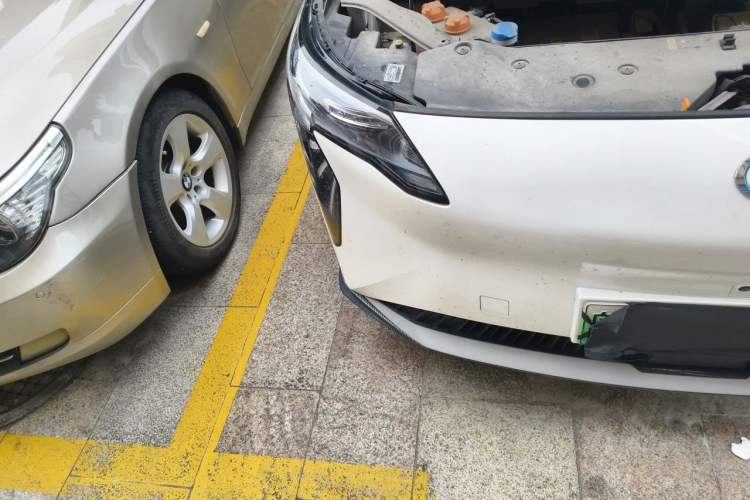 Used AION Y 2023 Plus 510 Smart Edition Engine Bay Right