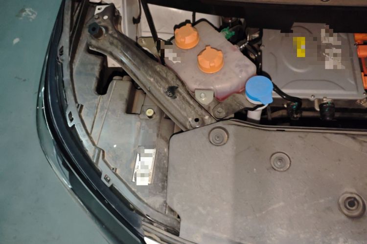 Used AION Y 2023 Plus 510 Enjoy Edition Engine Bay Right