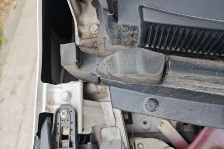Used AION Y 2023 Plus 510 Smart Edition Engine Bay Right