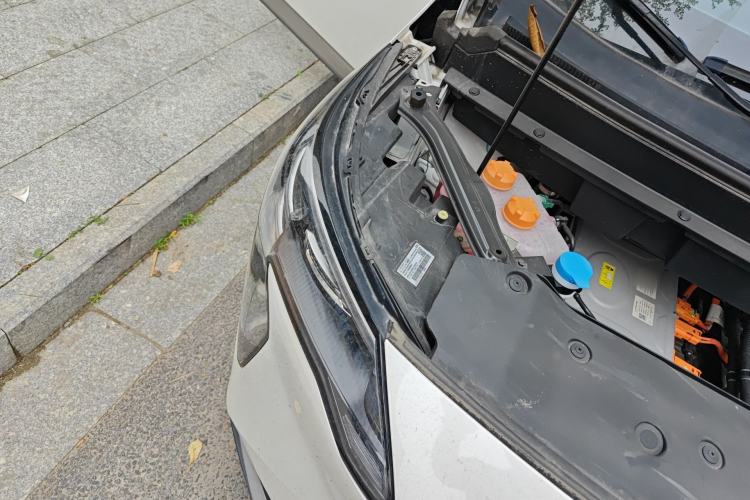 Used AION Y 2023 Plus 510 Smart Edition Engine Bay Right