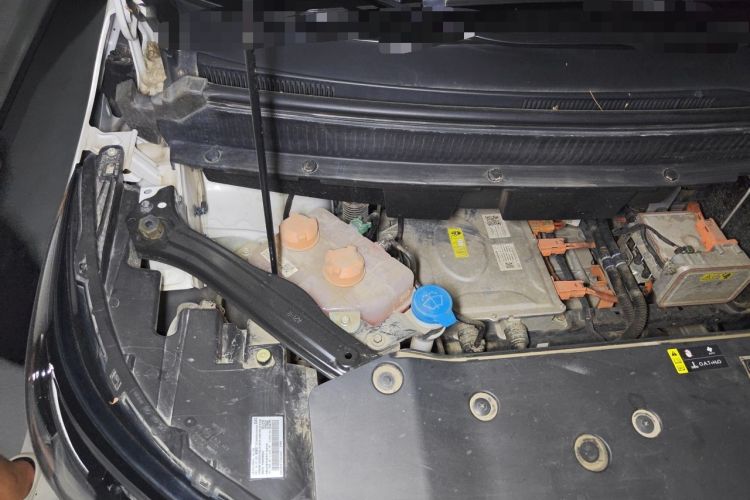 Used AION Y 2023 Plus 510 Smart Edition Engine Bay Right