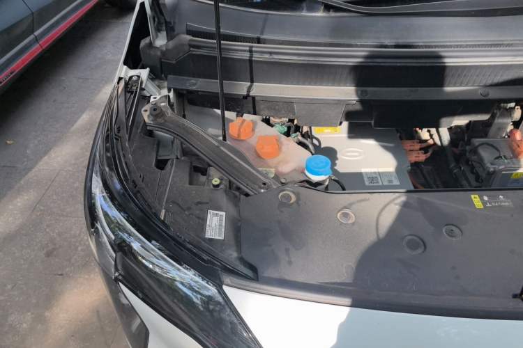 Used AION Y 2023 Plus 510 Smart Edition Engine Bay Right