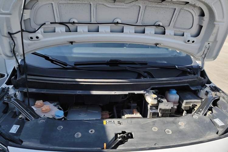Used AION Y 2023 Plus 510 Smart Edition Engine Bay