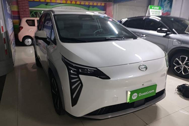 Used AION Y 2023 Younger Star Edition Exterior 1