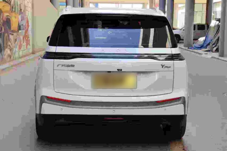 Used AION Y 2023 Younger Exterior 1