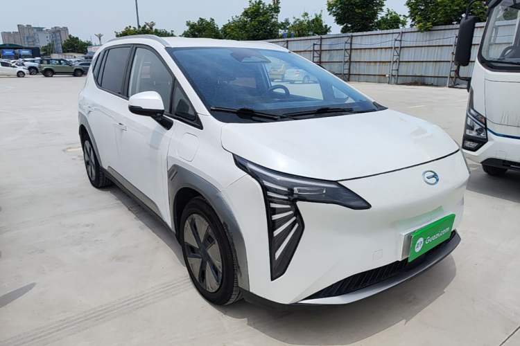 Used AION Y 2023 Younger Exterior 1