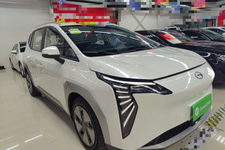 Used AION Y 2023 Younger Exterior 2