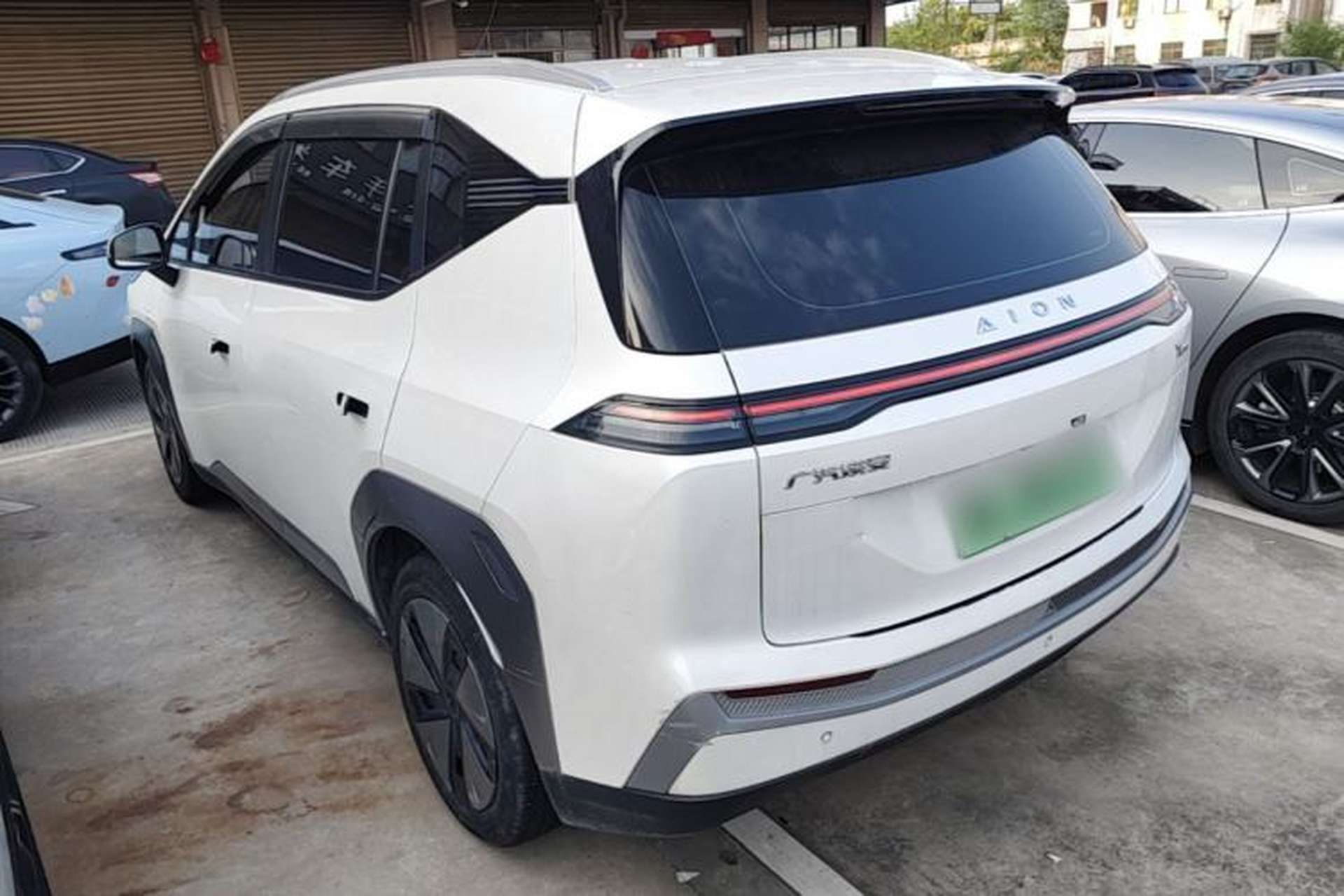 Used AION Y 2023 Younger Exterior 2