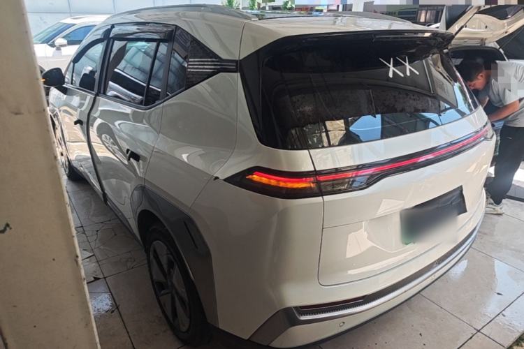 Used AION Y 2023 Younger Exterior 2