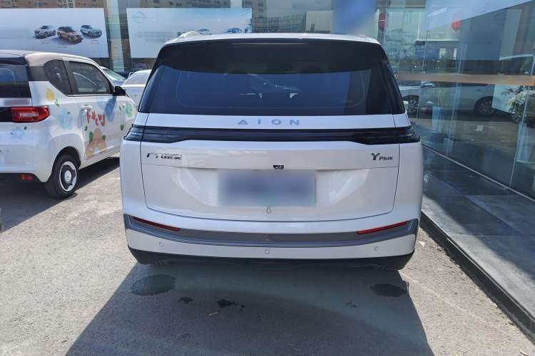 Used AION Y 2023 Younger Star Edition Exterior 3