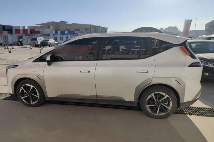 Used AION Y 2023 Younger Star Edition Exterior 3