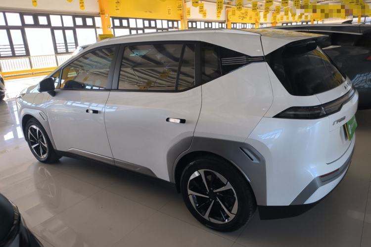 Used AION Y 2023 Plus 510 Smart Edition Exterior 3