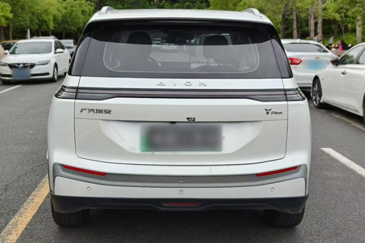 Used AION Y 2023 Younger Star Edition Exterior 4