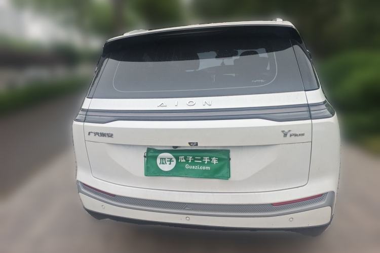 Used AION Y 2023 Younger Star Edition Exterior 4