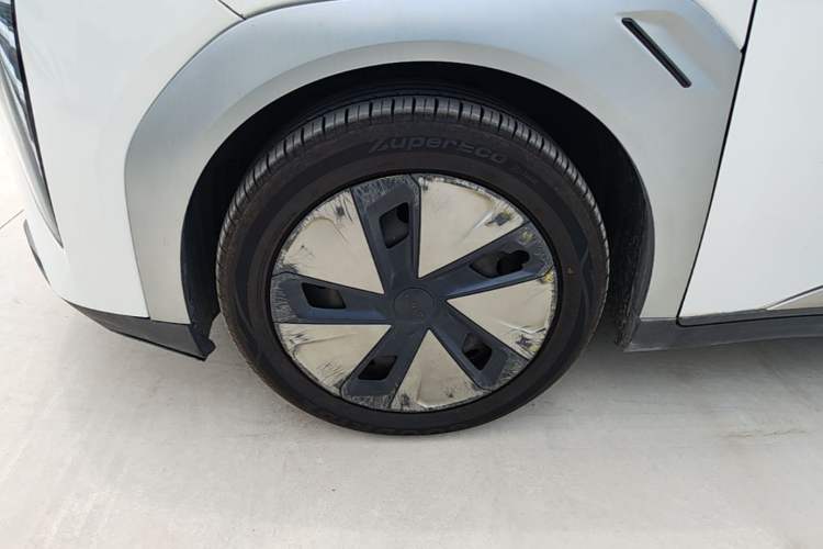 Used AION Y 2023 Younger Exterior 4