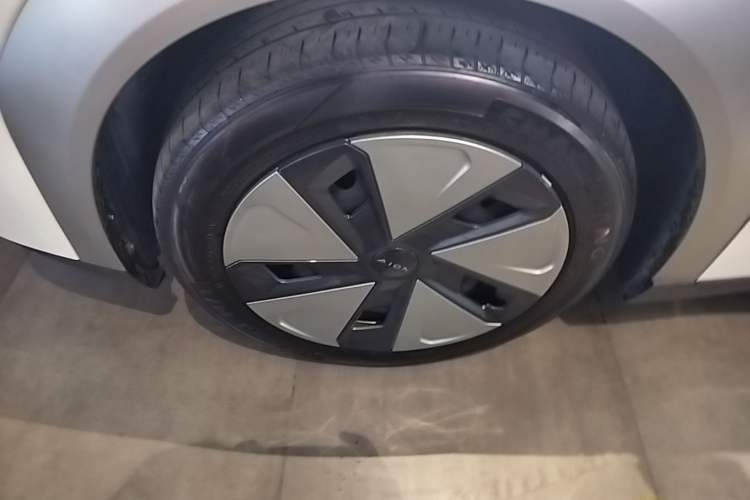 Used AION Y 2023 Plus 610 Enjoy Edition Exterior 4