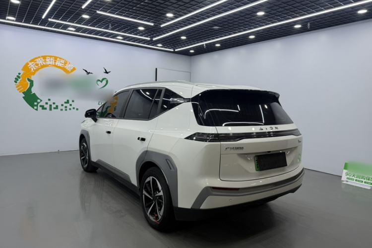 Used AION Y 2023 Younger Star Edition Exterior 4
