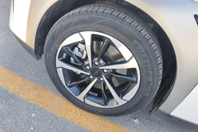 Used AION Y 2023 Plus 510 Smart Edition Exterior 4