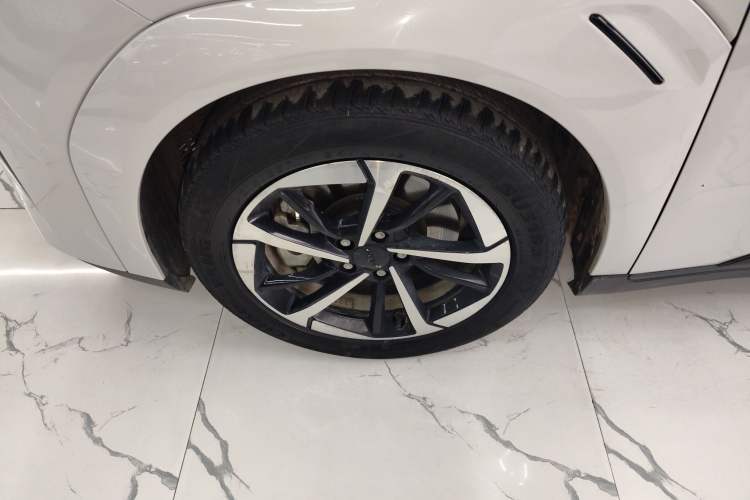 Used AION Y 2023 Plus 510 Smart Edition Exterior 4