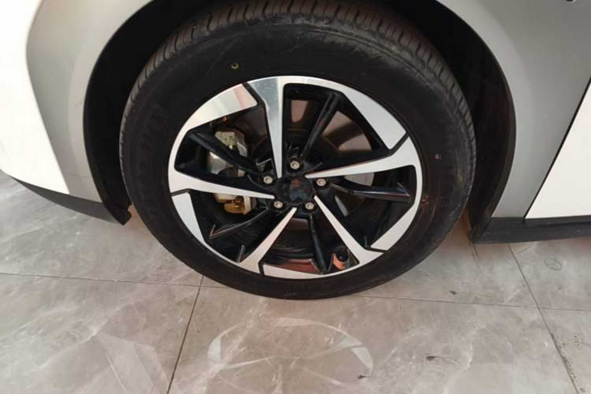 Used AION Y 2023 Plus 510 Smart Edition Exterior 4