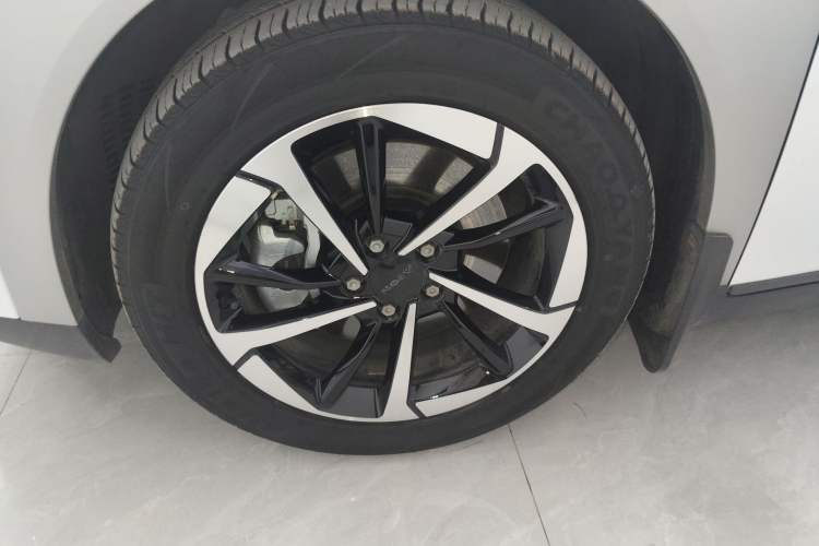 Used AION Y 2023 Younger Star Edition Exterior 4