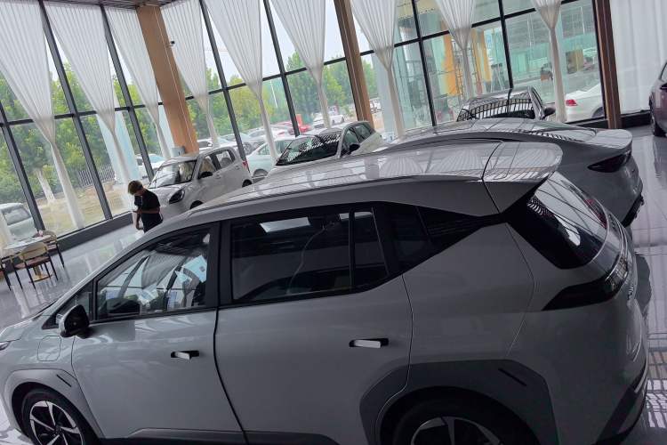 Used AION Y 2023 Plus 510 Enjoy Edition Exterior 5