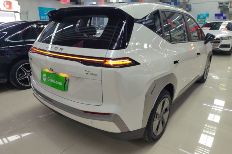 Used AION Y 2023 Younger Exterior 5