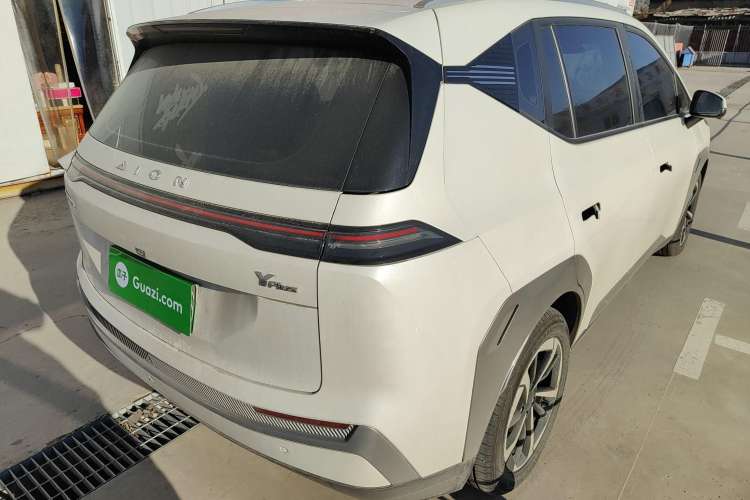 Used AION Y 2023 Younger Star Edition Exterior 5