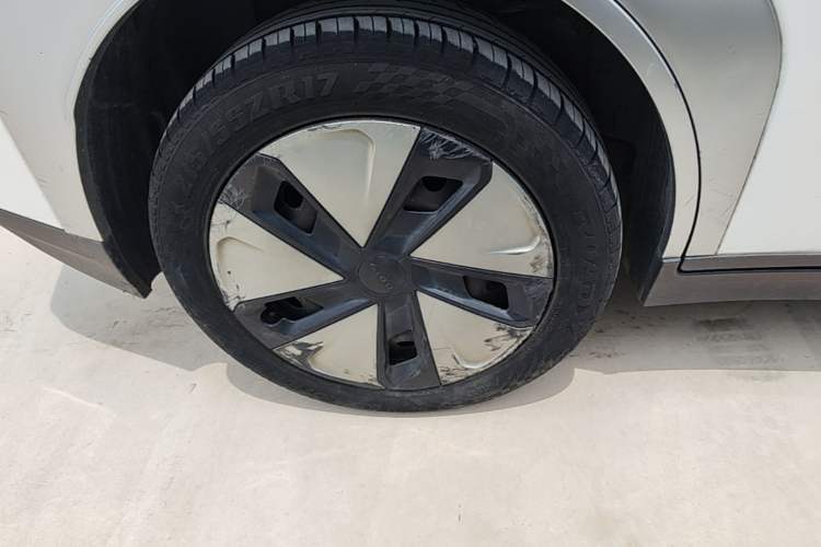 Used AION Y 2023 Younger Exterior 5