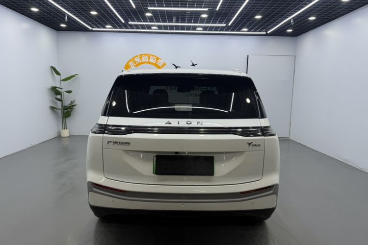 Used AION Y 2023 Younger Star Edition Exterior 5