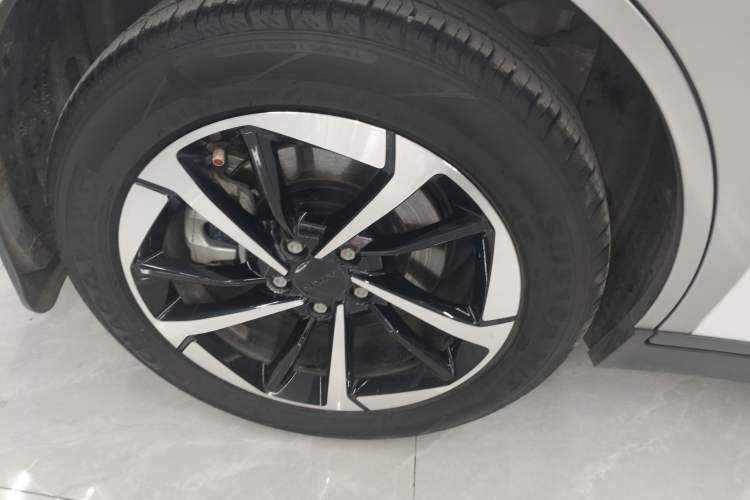 Used AION Y 2023 Younger Star Edition Exterior 5