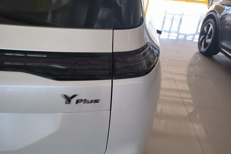 Used AION Y 2023 Plus 510 Smart Edition Exterior 6