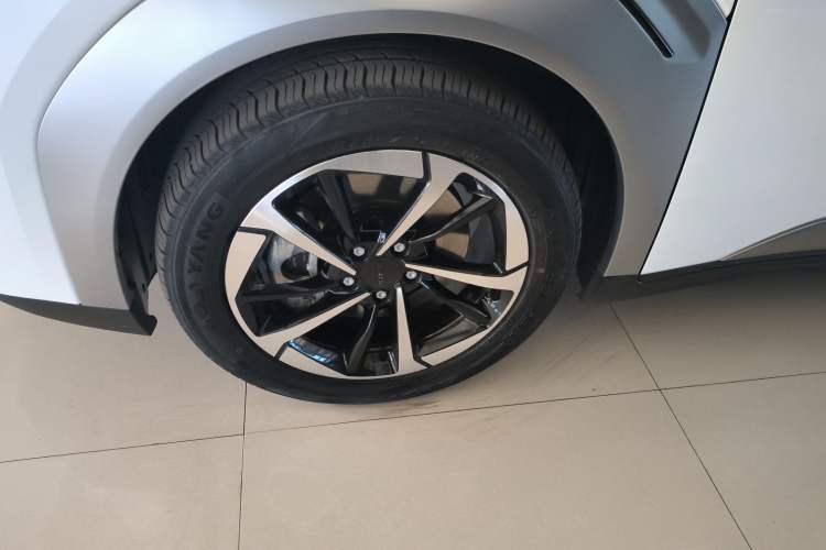Used AION Y 2023 Plus 510 Smart Edition Exterior 7