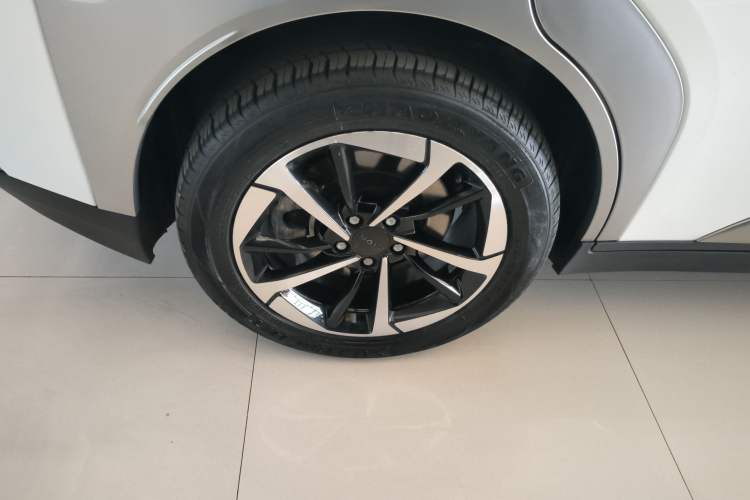Used AION Y 2023 Plus 510 Smart Edition Exterior 8