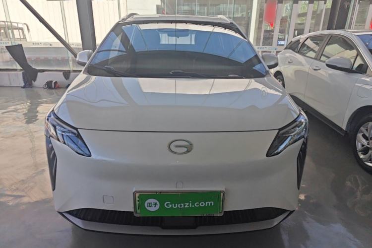 Used AION Y 2023 Plus 610 Enjoy Edition Front