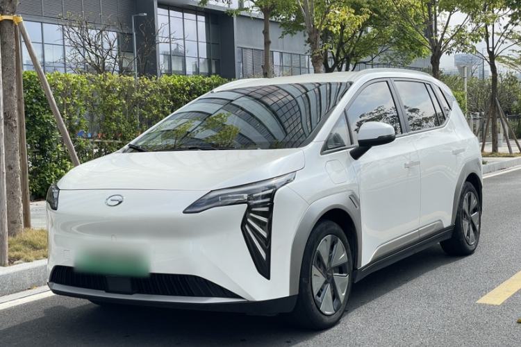 Used AION Y 2023 Plus 510 Enjoy Edition Front Left 45 Deg