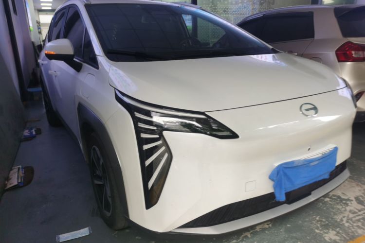 Used AION Y 2023 Plus 510 Smart Edition Front Right 45 Deg