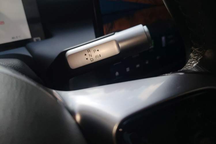 Used AION Y 2023 Younger Star Edition Gear Lever