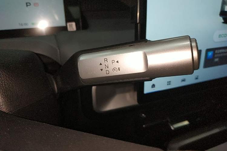 Used AION Y 2023 Younger Star Edition Gear Lever