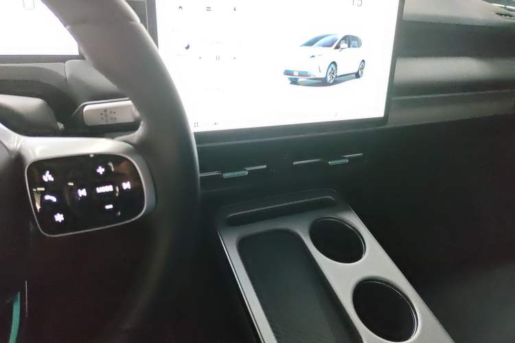 Used AION Y 2023 Plus 510 Enjoy Edition Gear Lever