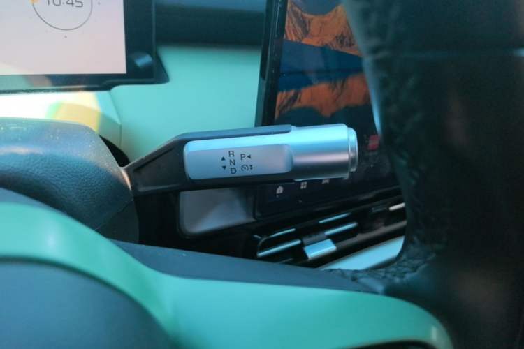 Used AION Y 2023 Plus 510 Enjoy Edition Gear Lever