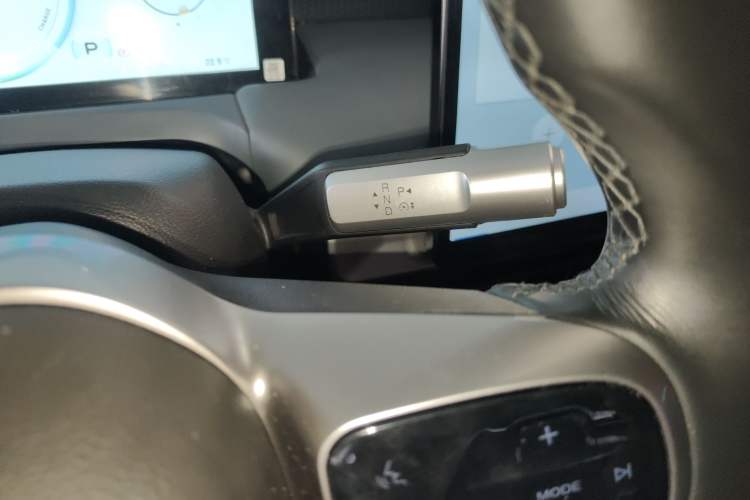 Used AION Y 2023 Younger Gear Lever