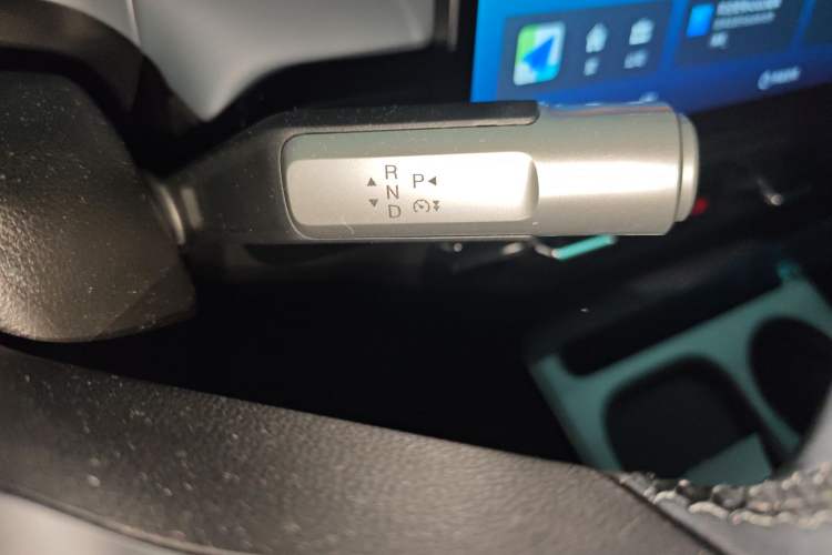 Used AION Y 2023 Plus 510 Enjoy Edition Gear Lever