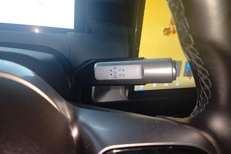 Used AION Y 2023 Younger Star Edition Gear Lever