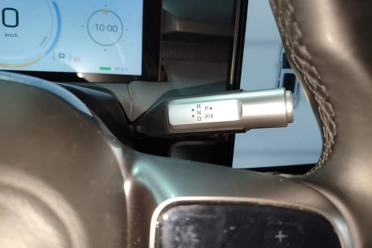 Used AION Y 2023 Plus 510 Enjoy Edition Gear Lever