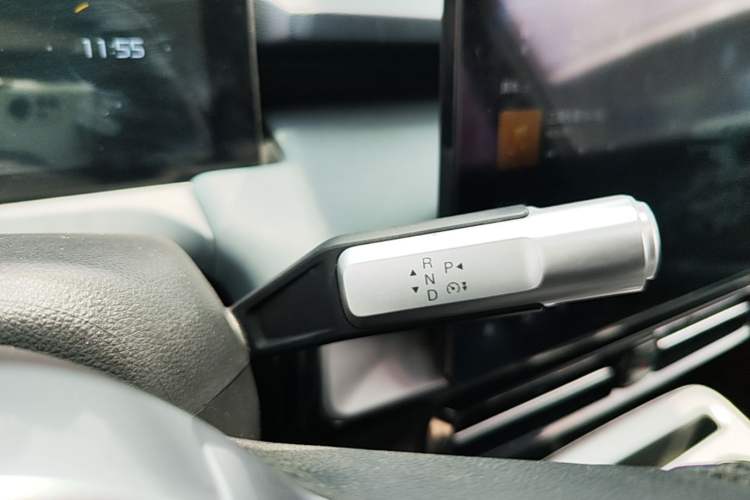 Used AION Y 2023 Younger Gear Lever