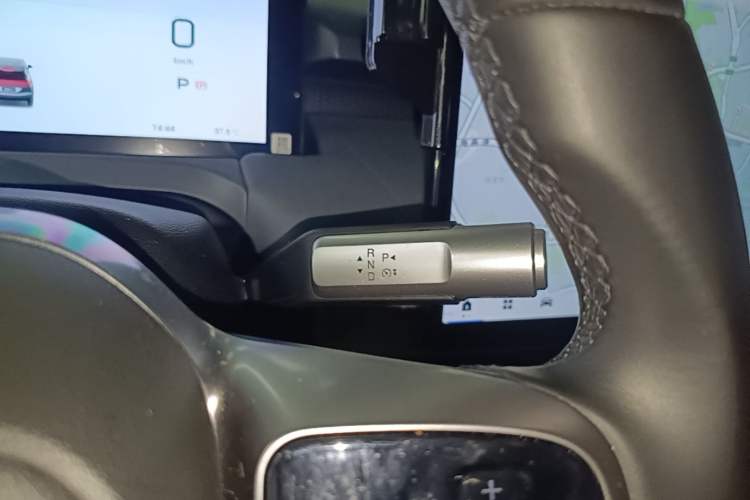 Used AION Y 2023 Plus 510 Smart Edition Gear Lever
