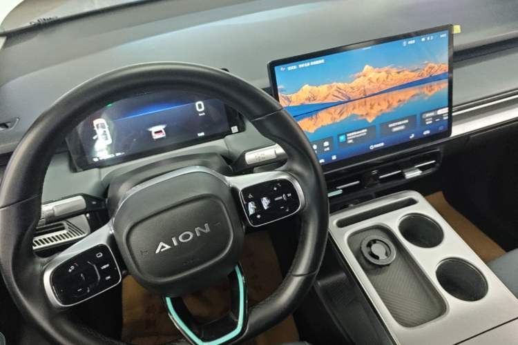 Used AION Y 2023 Plus 510 Enjoy Edition Gear Lever