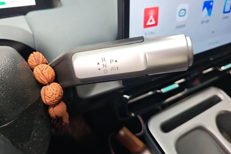 Used AION Y 2023 Plus 510 Enjoy Edition Gear Lever